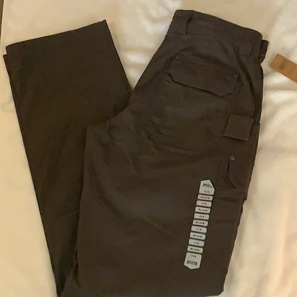 Mens Duluth Trading cargo pants 32 x 36 NWT
